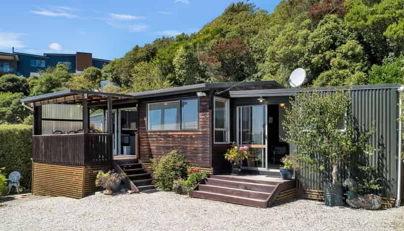 100 Haven Street, Moeraki