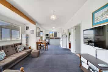 100 Haven Street, Moeraki