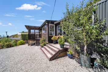 100 Haven Street, Moeraki