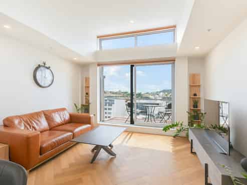 8C/10 Lorne Street, Te Aro