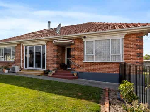 12 Brenda Street, Kensington