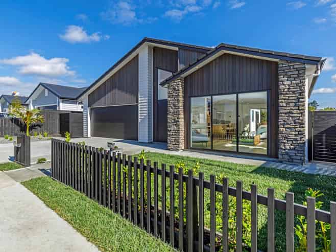 43 Tipu Crescent, Milldale