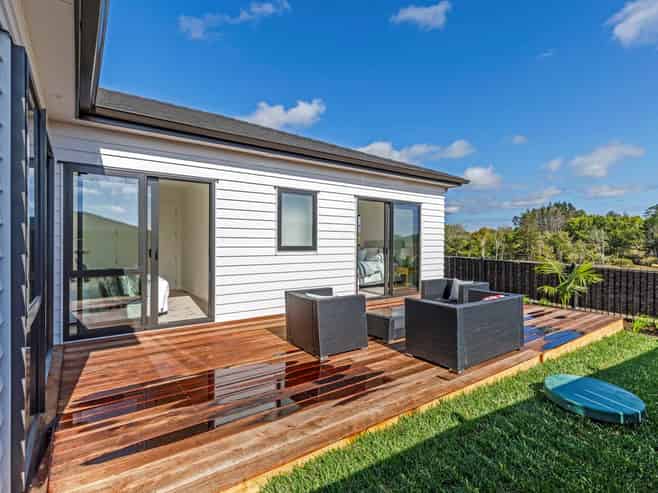 43 Tipu Crescent, Milldale