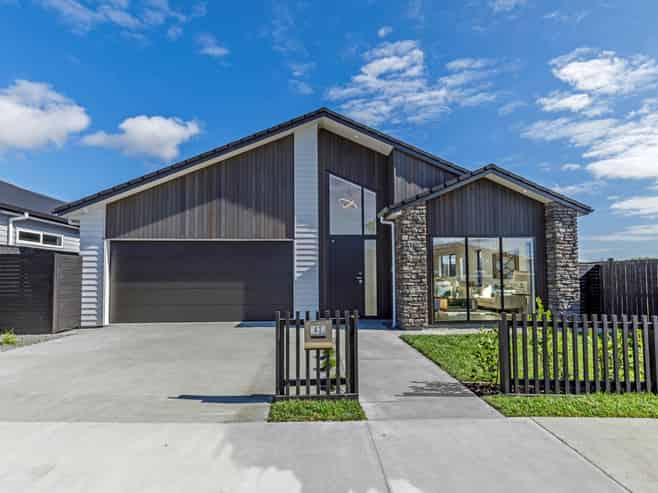 43 Tipu Crescent, Milldale