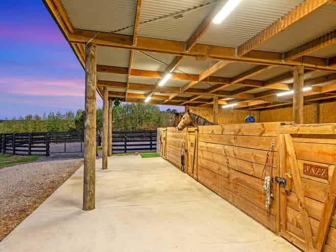  903 Old North Road, Waimauku