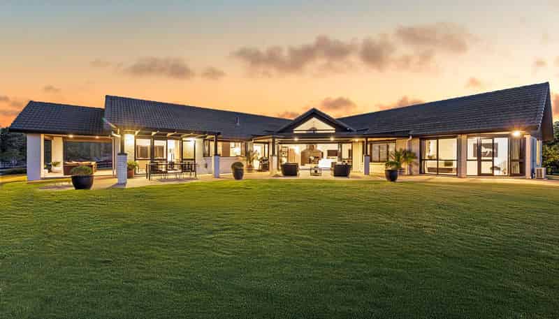  903 Old North Road, Waimauku