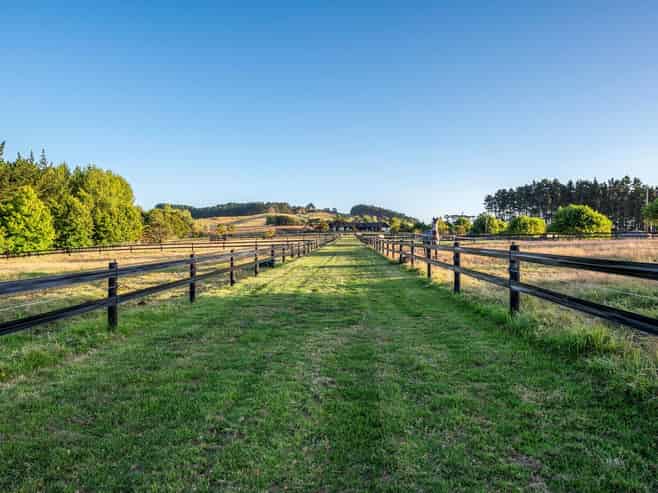  903 Old North Road, Waimauku