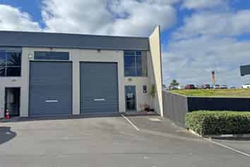 GREAT SOUTH ROAD INDUSTRIAL UNIT FOR LEASE
