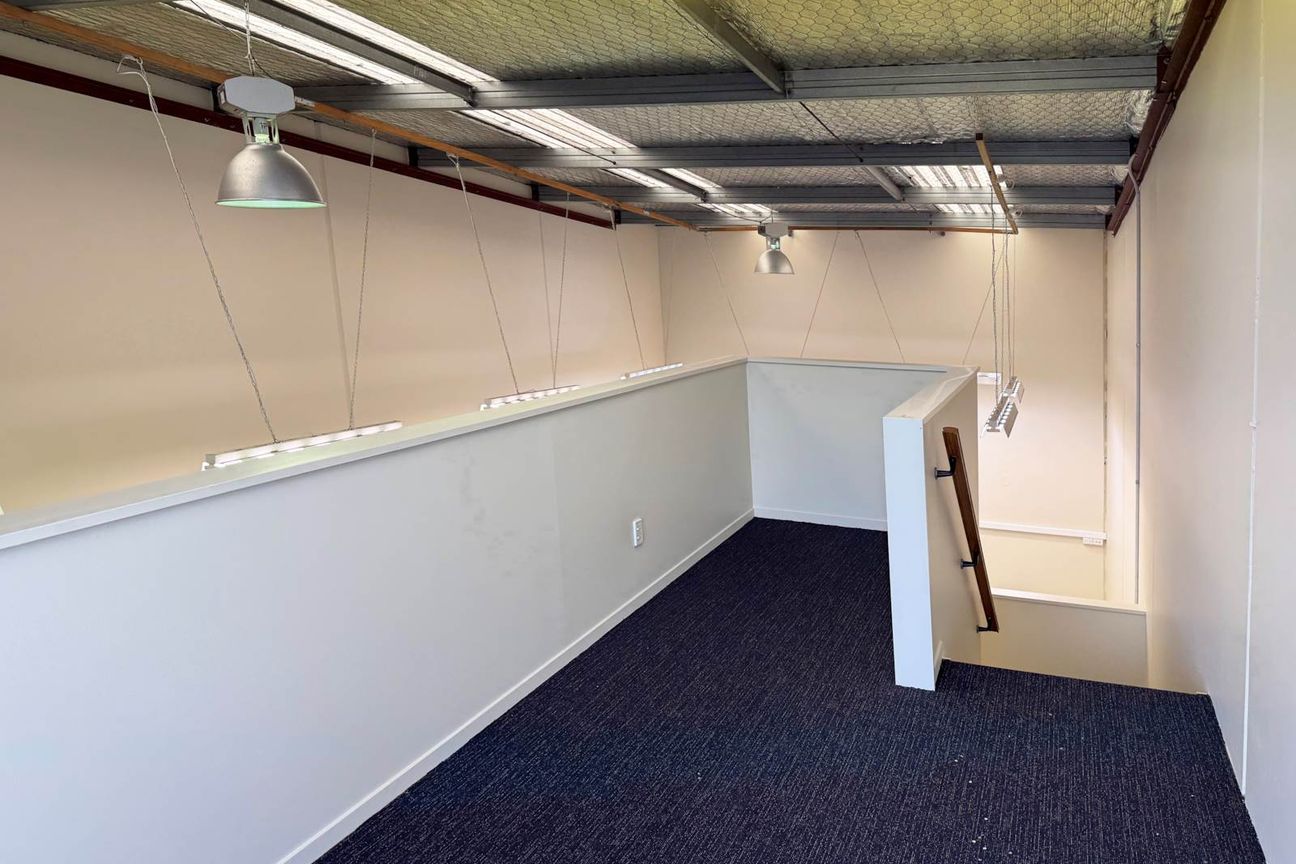 GREAT SOUTH ROAD INDUSTRIAL UNIT FOR LEASE - Pohľad 6