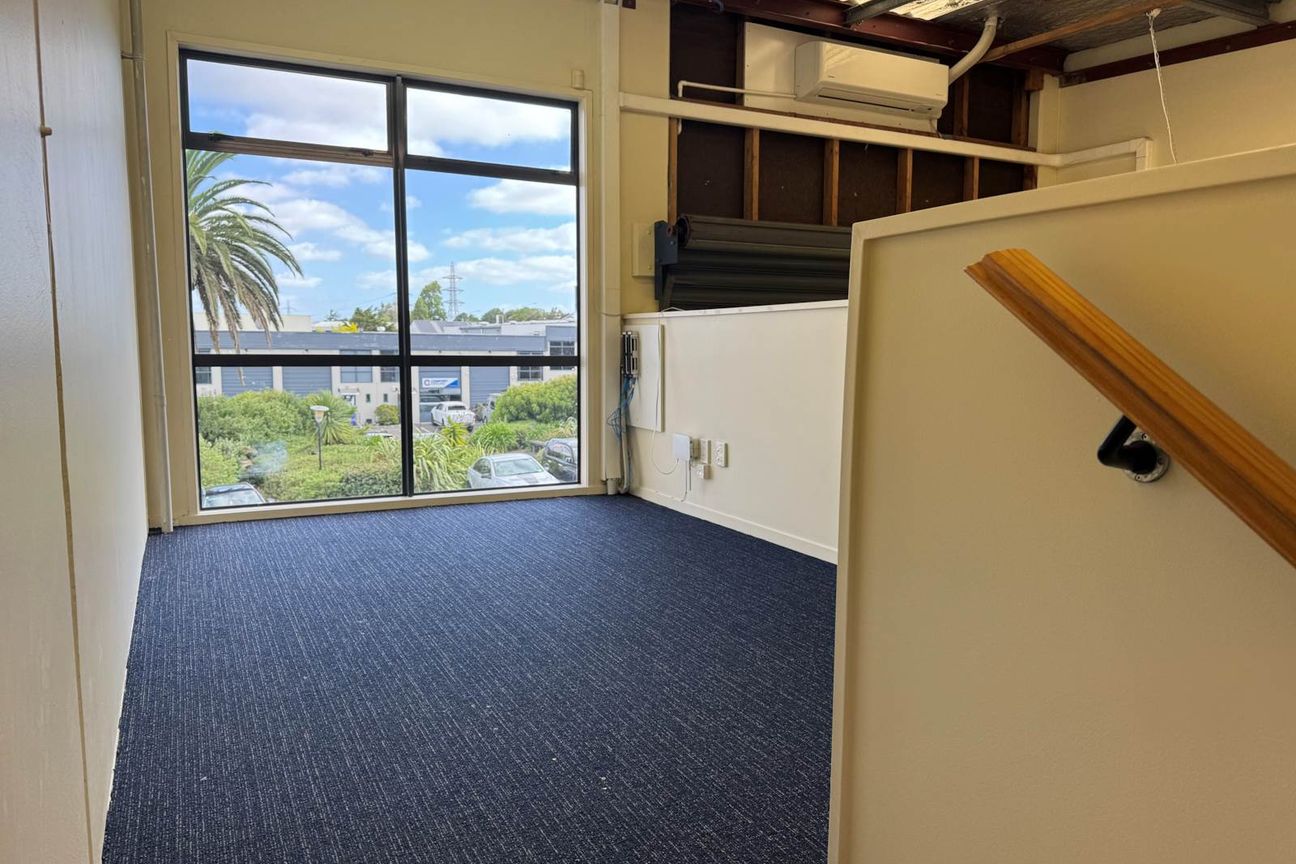 GREAT SOUTH ROAD INDUSTRIAL UNIT FOR LEASE - Pohľad 5