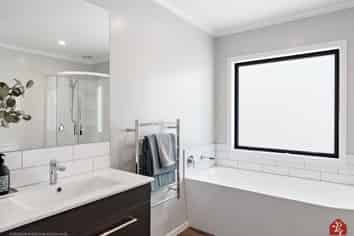 15 Rikihana Way, Otaki