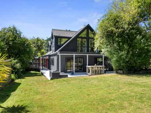 70 Pinehaven Road, Pinehaven