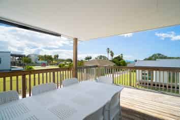 17 Bayside Drive, Coopers Beach