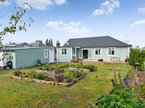 33 Revans Street, Featherston