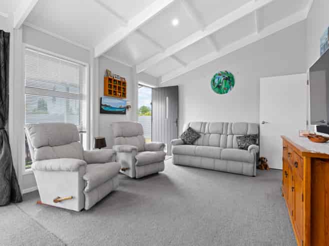 122A Oxford Street, Masterton