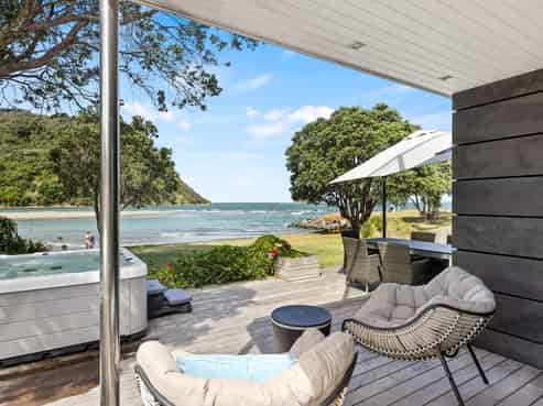 28 The Strand, Waiwera