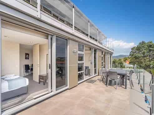 2D/8 The Esplanade, Whitianga