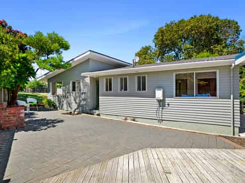 4 Atherstone Lane, Belmont