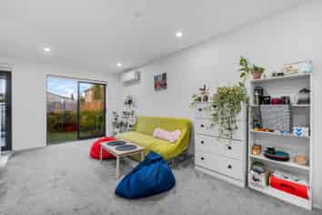 3/66 Longfellow Street, Sydenham