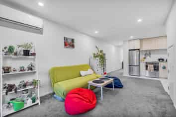 3/66 Longfellow Street, Sydenham