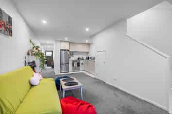 3/66 Longfellow Street, Sydenham