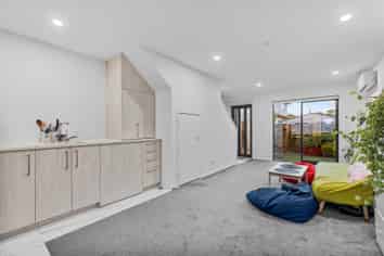 3/66 Longfellow Street, Sydenham