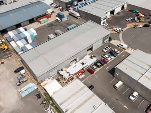 9% + Mount leasehold investment