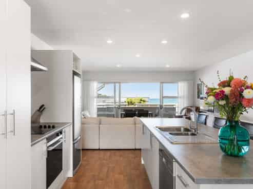 17/416B Ocean Road, Whangamata