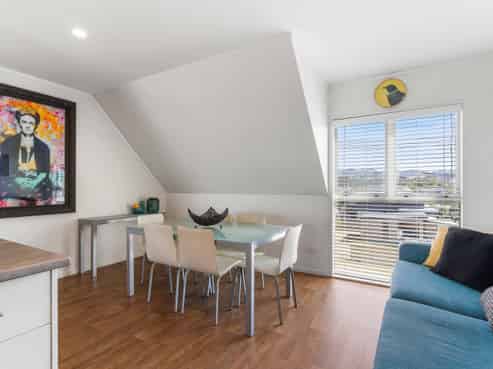 17/416B Ocean Road, Whangamata