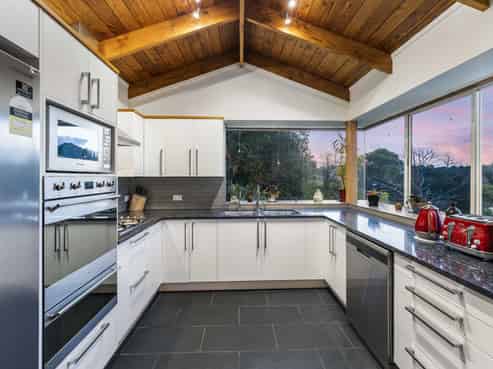 23 Crows Road, Swanson