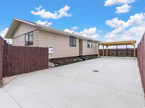 2/16 Secretariat Place, Randwick Park