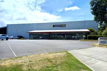 Premium Industrial Warehouse Facility