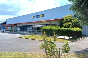Premium Industrial Warehouse Facility