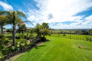 14 Peters Lane, Taupaki