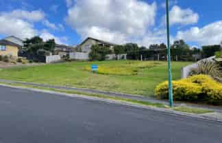 12 Te Kauri Place, Helensville