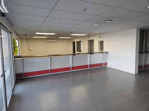 Large Offices for Lease in Industrial Area
