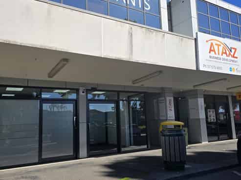 Office or service premises on busy shopping strip