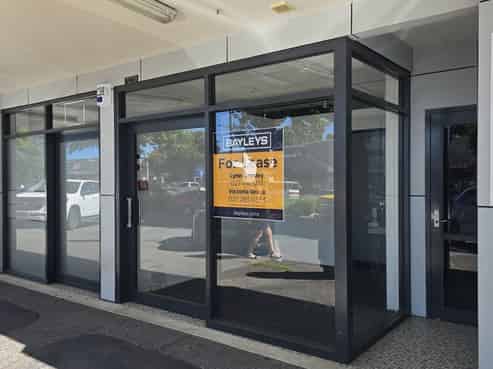 Office or service premises on busy shopping strip