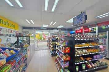 High-Profile St Lukes Retail -139sqm