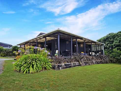 1 Hawken Street, Rapahoe