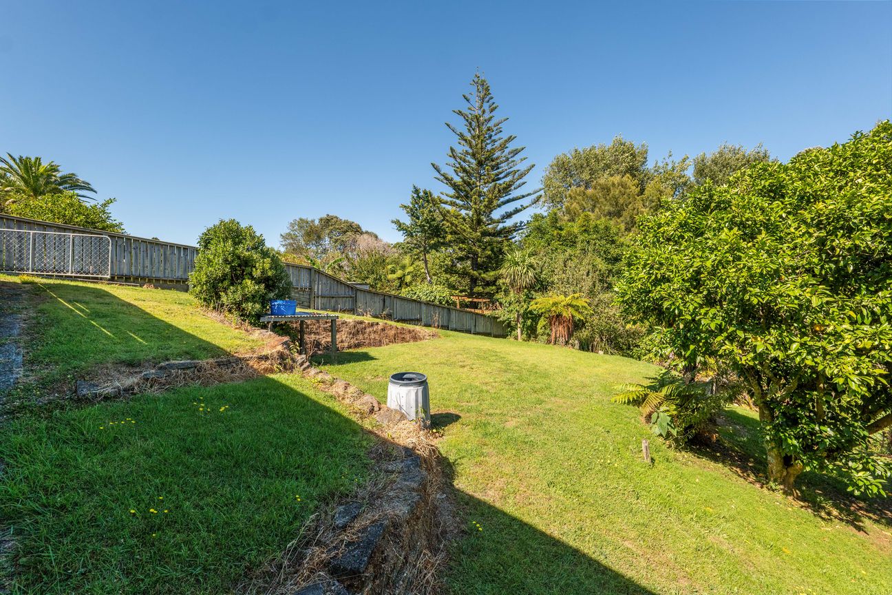BUILD YOUR DREAM: 617SQM OF POTENTIAL - Vista 6