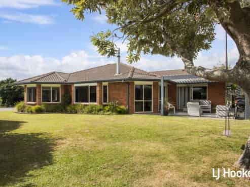 7 Island Vista, Athenree