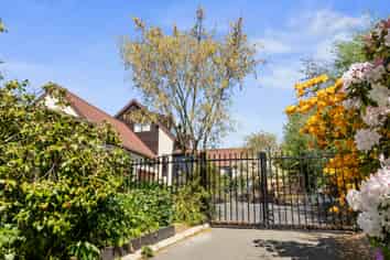 14 Poplar Street, Gleniti