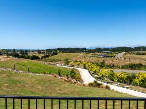 12 Tiro Kina Road, Tasman