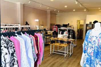 Prime shop unit for sale in Paraparaumu Beach!