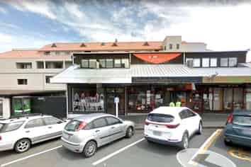 Prime shop unit for sale in Paraparaumu Beach!