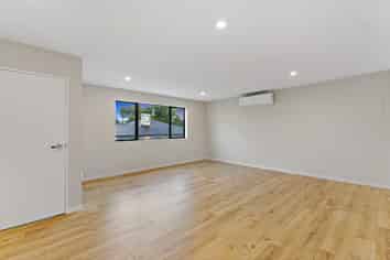 1,8/273 Mt Albert Road, Sandringham