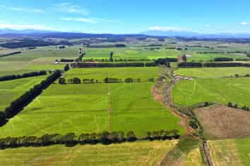 240 Papatotara Road, Papatotara