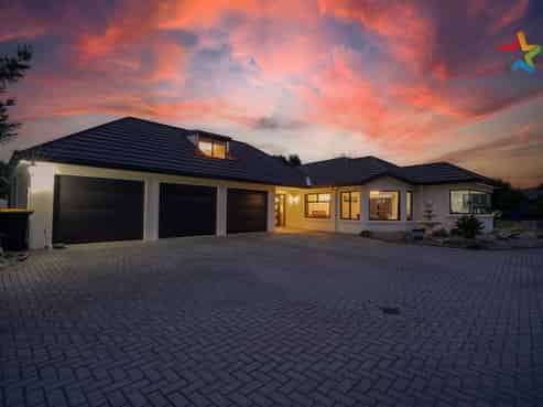 7 Mona Bush Road, Roslyn Bush