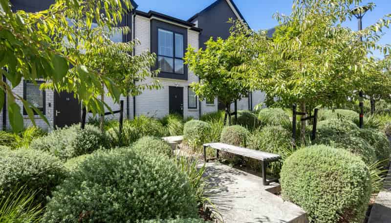 11 Wharara Lane, Massey